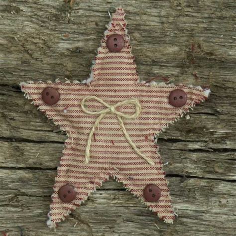 Primitive Christmas Tree Ornaments And Decoration In Primitive Style