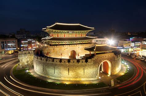 The Southern Gate Of Suwons Hwaseong Fortress And The Historic Main