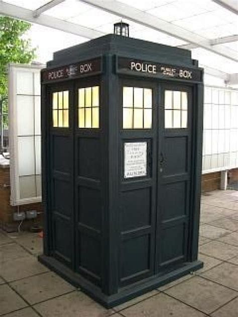 How To Build A Tardis Replica Wouldnt It Be Great To Hop Aboard The