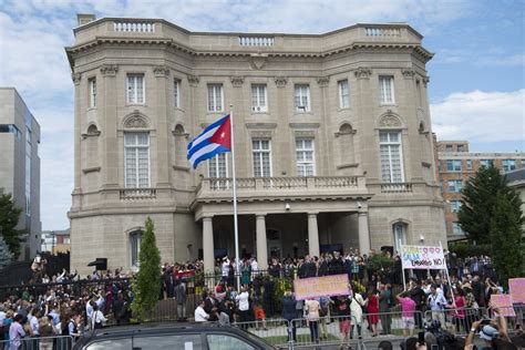 Us Expels 15 Cuban Diplomats Over Havana Embassy Mystery Illness