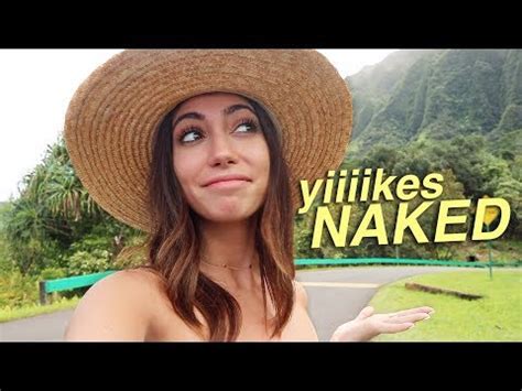 accidentally NAKED in hawaii lmao Видео онлайн