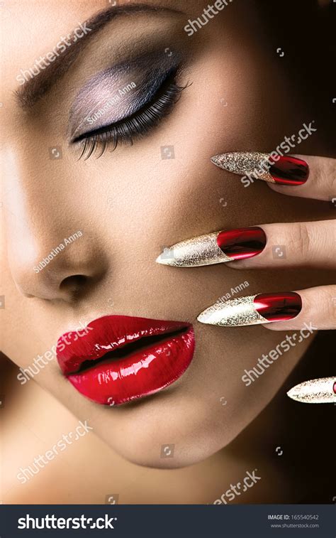 Fashion Beauty Model Girl Manicure And Make Up Nail Art Beautiful