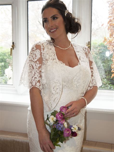 mature bride dresses wedding outfits for women over 50 and 60 years old