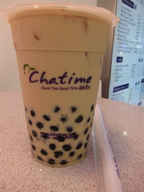 From the sweet tea to the chewy pearls in the bottom of. Pearl Milk Tea from Chatime | Minuman, Makanan dan minuman ...