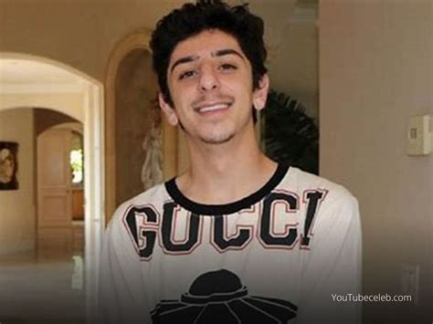 Faze Rug Height Does This 26 Year Old Internet Sensation Has A