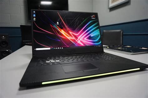 Rog Strix Scar 2 Asus Unveils 17 Inch Gaming Juggernaut Trusted Reviews