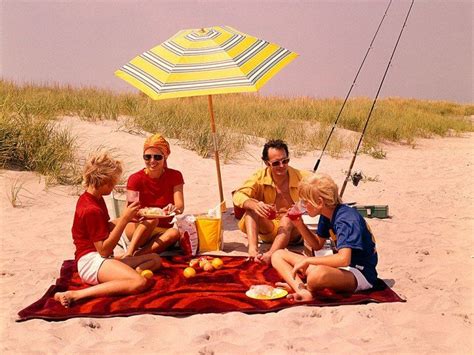 Pin By Leah Locke On Things I Love Vintage Beach Vacation Photos