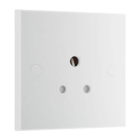 1 gang 5a round pin unswitched socket moulded white square edge