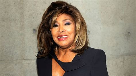 Tina Turner To Relinquish Us Citizenship