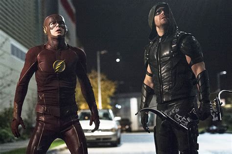 The Flash And Arrow Reveal 2016 Finale Synopses