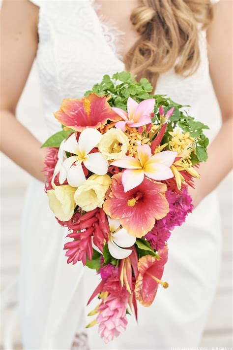 Hawaiian Wedding Flowers At Wedding