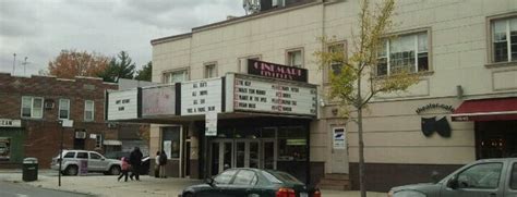 The 7 Best Movie Theaters In Queens