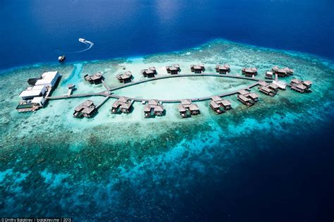Остров на Мальдивах в виде сердца Fotorelax