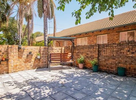 3 Bedroom Townhouse For Sale In Terenure Kempton Park South Africa