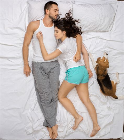 The Position You Cuddle In Says So Much About Your Relationship Breakup Angels