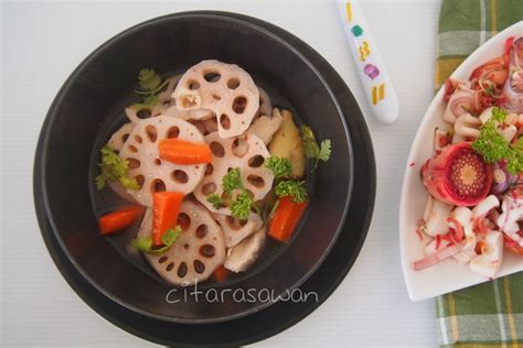 Akar teratai selain digunakan sebagai salah satu bahan masakan, juga bisa direbus. Sup Ayam Akar Teratai ~ Resepi Terbaik