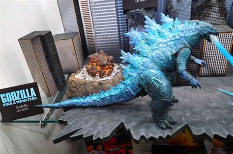 Toy Fair 2019 Neca Godzilla The Toyark News