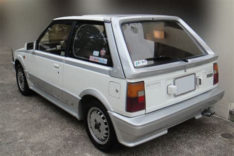 Web Car Story Daihatsu Charade Detomaso