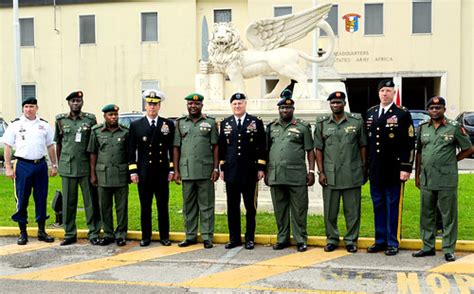 Nigeria Chief Of Army Staff Visits Usaraf Chief Of Army St Flickr