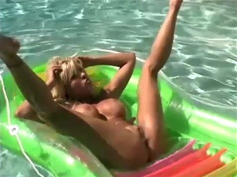 Wcw Fitness Model Tylene Buck Pool Bikini Photoshoot