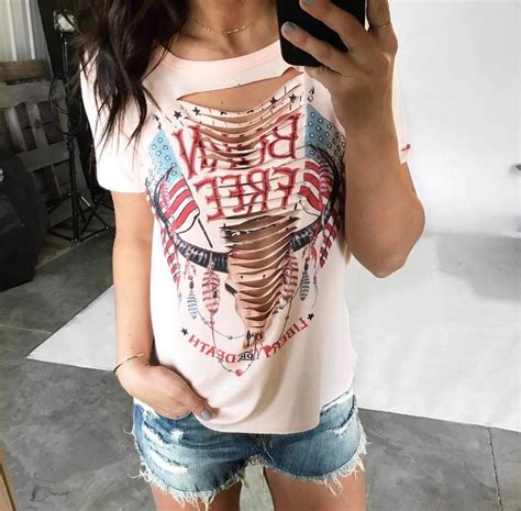 It's bold, edgy and something i don't have in my closet! Pin on distressed tshirt diy