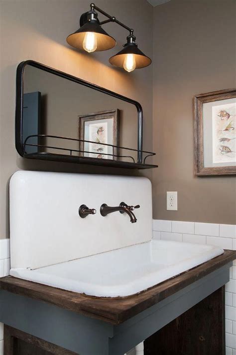 30 Vintage Farmhouse Bathroom Sink