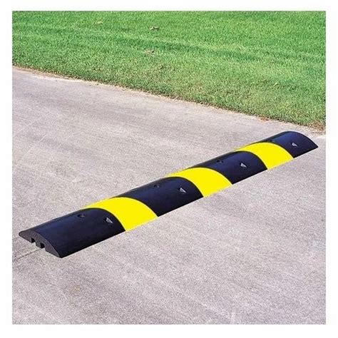 Rubber Black And Yellow Road Speed Bumps Packaging Type Carton At