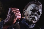 Halloween Kills reviews split over Jamie Lee Curtis horror sequel | EW.com