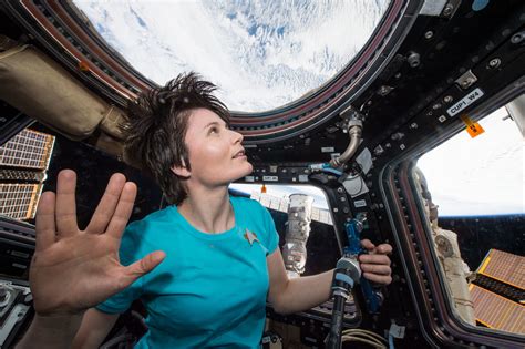 Cristoforetti is a wonderful role model for aspiring astronauts. La scelta di Samantha Cristoforetti: l'ESA, l'Areonautica ...
