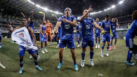 Cruzeiro Volta à Série A Após 3 Anos E Bate Recorde Com Acesso Mais