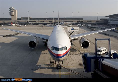 Boeing 777 2h6er 9m Mra Aircraft Pictures And Photos