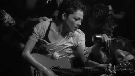 Natalia Lafourcade Estrena El Videoclip De ‘hasta La Raíz Cochinopop