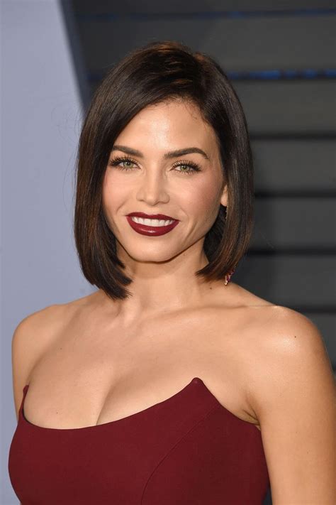 A blunt cut is perfect for women with thin hair who still want to rock a shorter style. Women's Short Haircuts for Round Faces - 25+