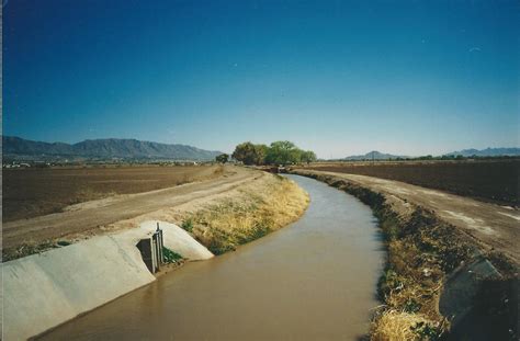 Irrigation Ditch Digie