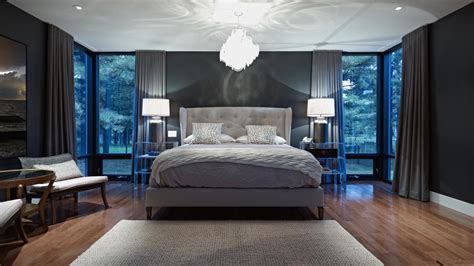 Typically bedrooms with the longest wall up to 12 feet will accommodate a full size or smaller bed, two nightstands and medium dimensions dresser. What Is the Size of an Average American Bedroom ...