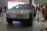 特斯拉首款皮卡车亮相洛杉矶博物馆 预计2021年投入生产