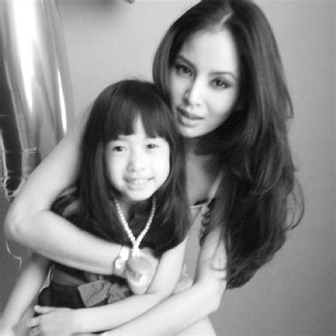 They met while iking was filming kl lights.13 she revealed that she was getting married she gave birth to daughter isobel daniella in november 2007. 10 Hottest Malaysian Celebrity Mums