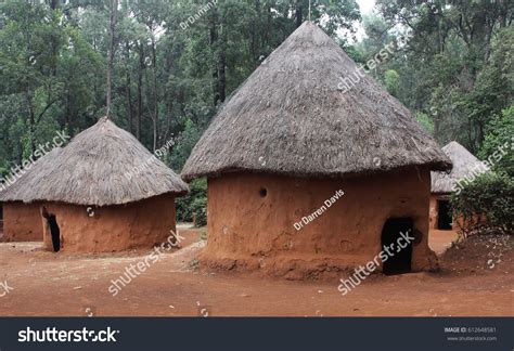 Mud Huts African Village Stock Photo 612648581 Shutterstock
