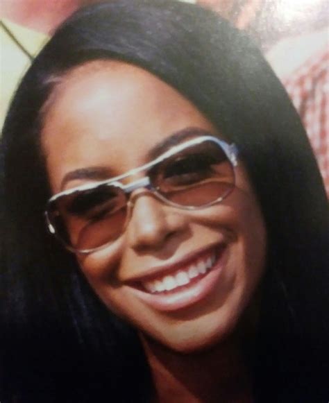 Aaliyah Smile Aaliyah Celebrities Who Died Aaliyah Haughton