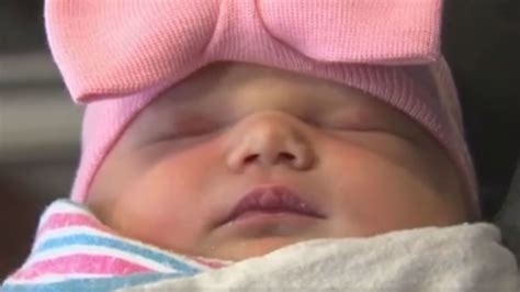 Miracle Baby Born To Mom With Ovarian Cancer Abc7 New York