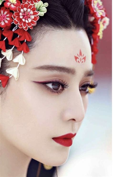 Pin By Vp On The Perfect Eyes Chinese Makeup The Empress Of China