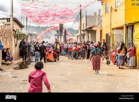 Parramos Guatemala Diciembre Los Habitantes Incluidos Los Ind Genas Maya Mujeres