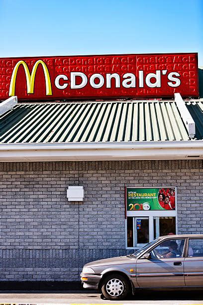 Best Mcdonalds Drive Thru Stock Photos Pictures And Royalty Free Images