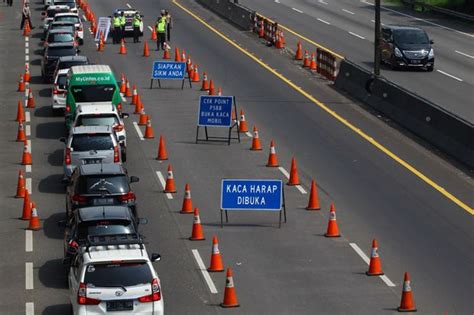 Masuk Tangsel Tanpa Sikm Kendaraan Luar Jabodetabek Dipaksa Putar Balik