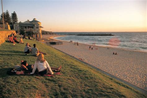 Soak Up The Beautiful Sunsets At Cottesloe Beach Discover The Perfect