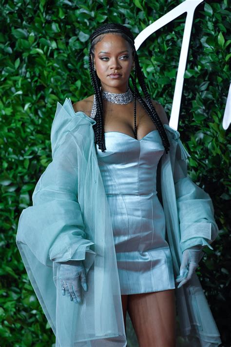 Rihanna 2019 Fashion Awards 3 Satiny