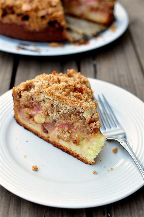 Recipe Rhubarb Crumble Cake Gastronomy