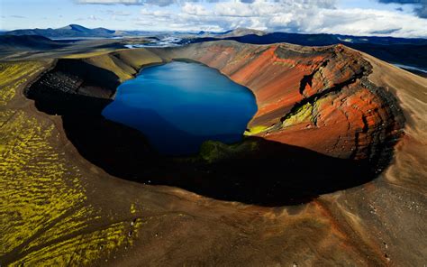 Volcanic Crater Or Caldera Iceland Full Hd Wallpaper And Background