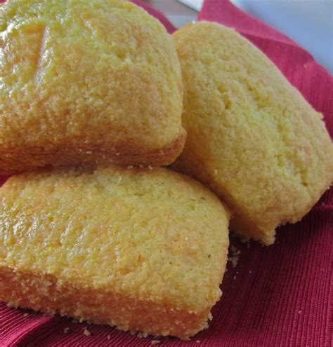 The original version had a box of jiffy mix and a nice heaping cup of sour cream. Boston Market Cornbread | Food recipes, Food, Cornbread ...