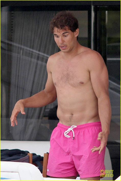 Rafael Nadal Is Confident Shirtless Pink During Ibiza Vacation テニス